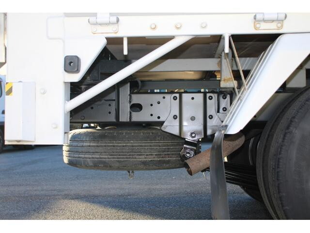 日産アトラス平ボディ小型（2t・3t）[写真22]