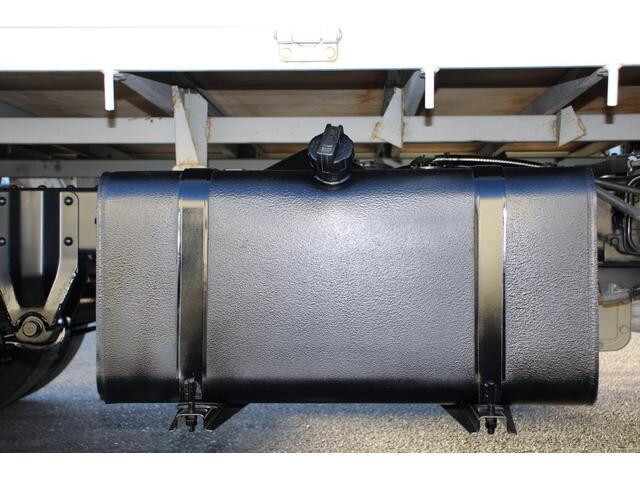 日産アトラス平ボディ小型（2t・3t）[写真24]