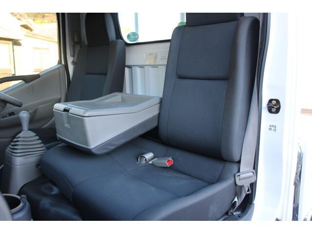 日産アトラス平ボディ小型（2t・3t）[写真38]