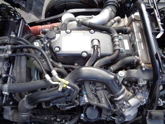 いすゞフォワードコンテナ専用車中型（4t）[写真16]