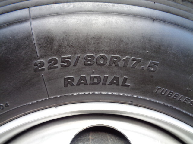 いすゞフォワードコンテナ専用車中型（4t）[写真20]