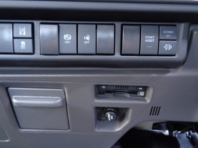 いすゞフォワードコンテナ専用車中型（4t）[写真29]