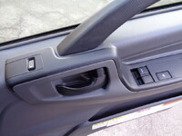 いすゞフォワードコンテナ専用車中型（4t）[写真32]