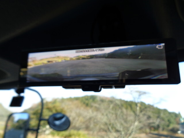 いすゞフォワードコンテナ専用車中型（4t）[写真32]