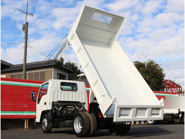 いすゞエルフダンプ小型（2t・3t）[写真02]