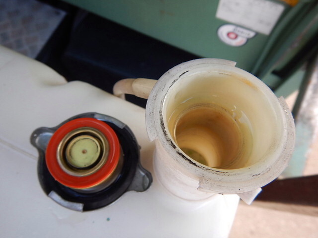 いすゞギガダンプ大型（10t）[写真17]