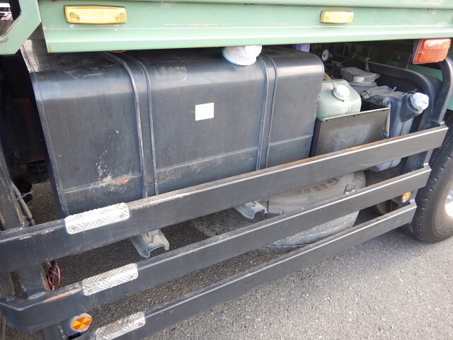 いすゞギガダンプ大型（10t）[写真27]