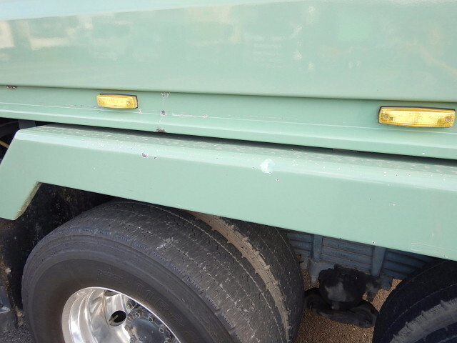 いすゞギガダンプ大型（10t）[写真28]