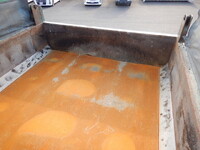 いすゞギガダンプ大型（10t）[写真37]