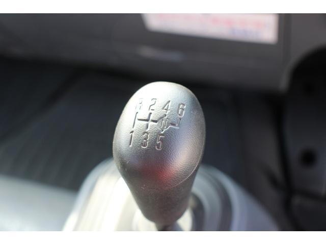 いすゞフォワードクレーン4段中型（4t）[写真33]