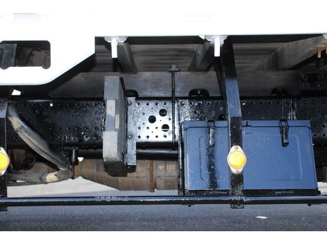 いすゞフォワードクレーン4段中型（4t）[写真15]