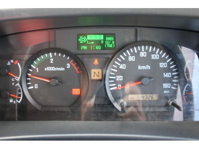 いすゞフォワードクレーン4段中型（4t）[写真29]