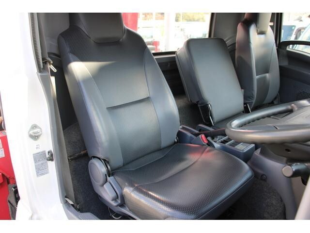 いすゞフォワードクレーン4段中型（4t）[写真36]