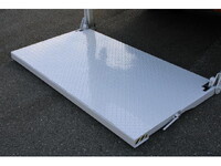 三菱ふそうキャンター平ボディ小型（2t・3t）[写真15]