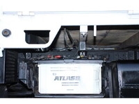 三菱ふそうキャンター平ボディ小型（2t・3t）[写真20]