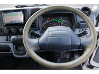 三菱ふそうキャンター平ボディ小型（2t・3t）[写真28]