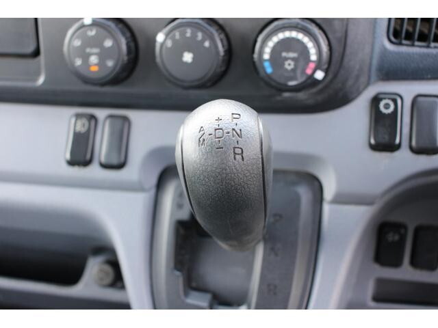 三菱ふそうキャンター平ボディ小型（2t・3t）[写真30]