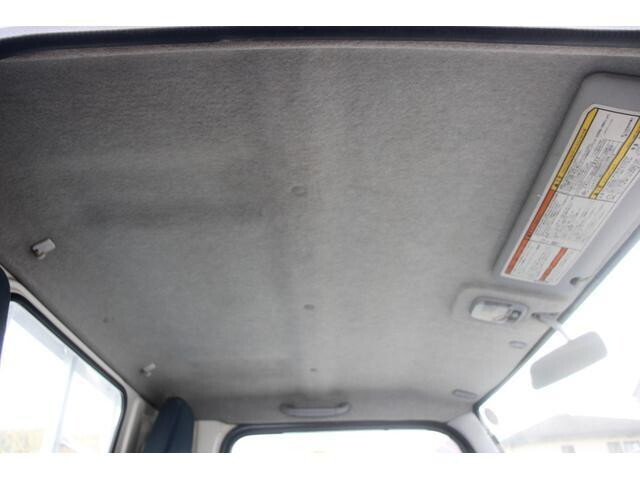 三菱ふそうキャンター平ボディ小型（2t・3t）[写真31]