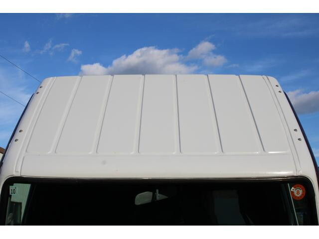 三菱ふそうキャンター平ボディ小型（2t・3t）[写真08]