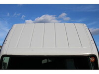 三菱ふそうキャンター平ボディ小型（2t・3t）[写真09]