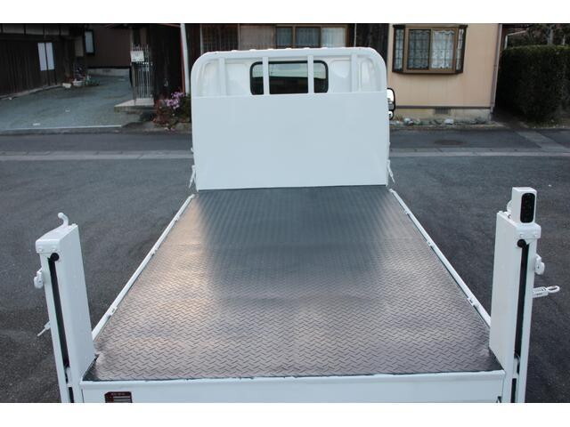 日野デュトロ平ボディ小型（2t・3t）[写真10]