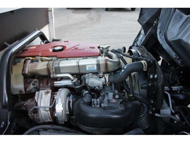 日野デュトロ平ボディ小型（2t・3t）[写真12]