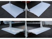 日野デュトロ平ボディ小型（2t・3t）[写真15]