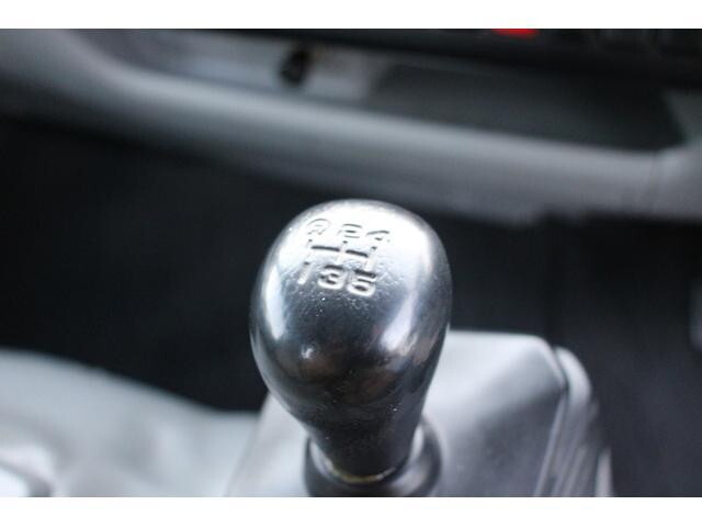 日野デュトロ平ボディ小型（2t・3t）[写真18]