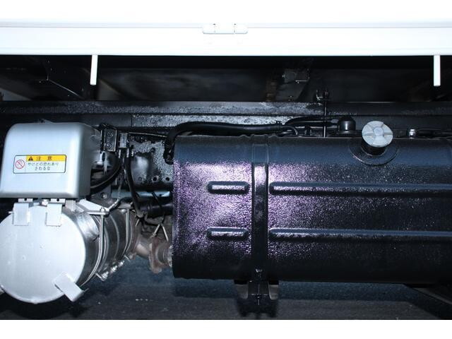 日野デュトロ平ボディ小型（2t・3t）[写真20]