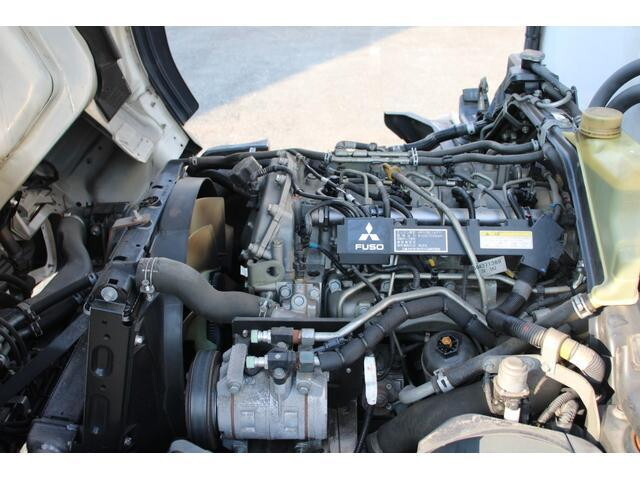 三菱ふそうキャンター冷凍車（冷蔵車）小型（2t・3t）[写真10]