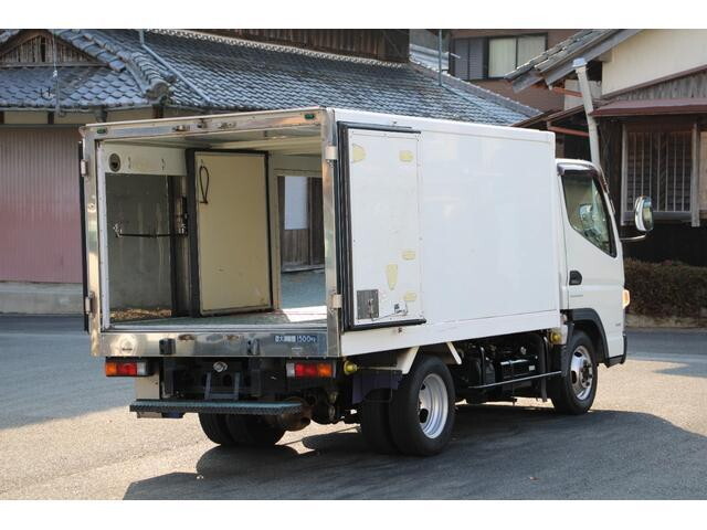 三菱ふそうキャンター冷凍車（冷蔵車）小型（2t・3t）[写真12]