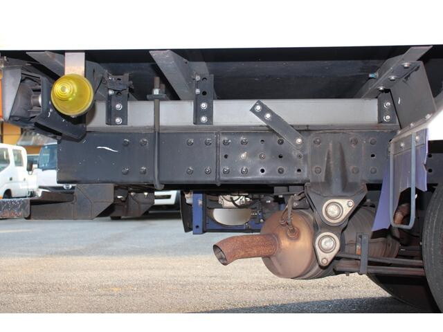 三菱ふそうキャンター冷凍車（冷蔵車）小型（2t・3t）[写真25]