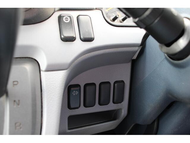 三菱ふそうキャンター冷凍車（冷蔵車）小型（2t・3t）[写真31]