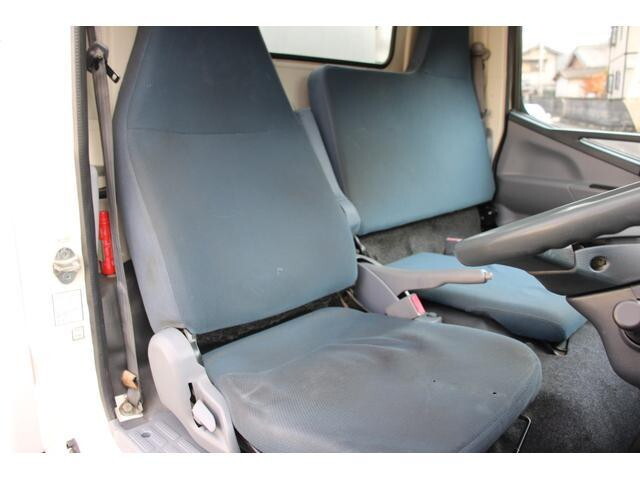 三菱ふそうキャンター冷凍車（冷蔵車）小型（2t・3t）[写真35]