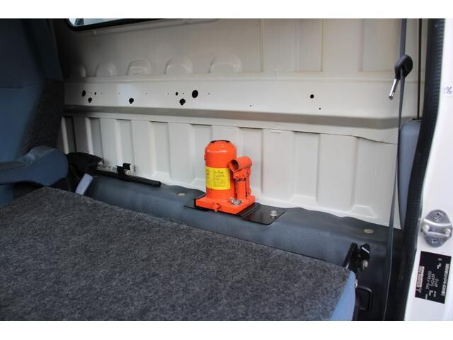 三菱ふそうキャンター冷凍車（冷蔵車）小型（2t・3t）[写真39]