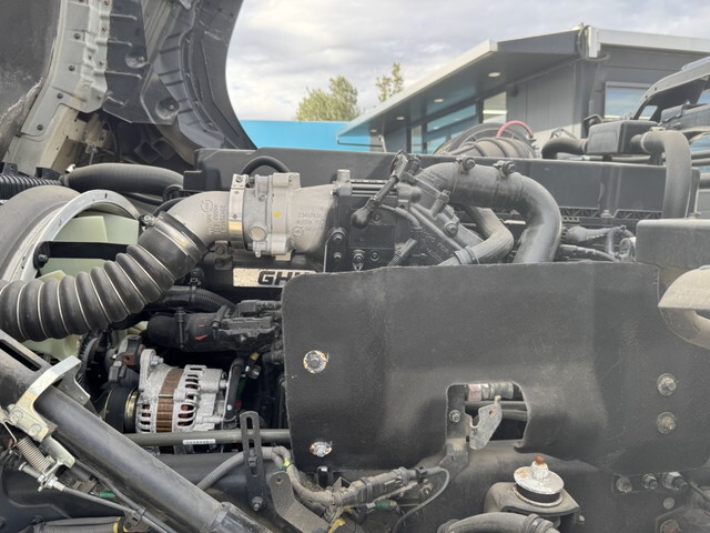 UDトラックスクオンシャーシ大型（10t）[写真12]