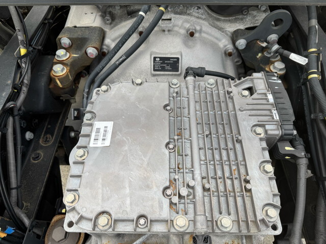 UDトラックスクオンシャーシ大型（10t）[写真15]