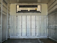 いすゞエルフ冷蔵冷凍ウイング小型（2t・3t）[写真12]