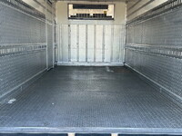 いすゞエルフ冷蔵冷凍ウイング小型（2t・3t）[写真16]