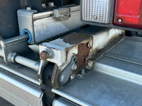 いすゞエルフ冷蔵冷凍ウイング小型（2t・3t）[写真20]