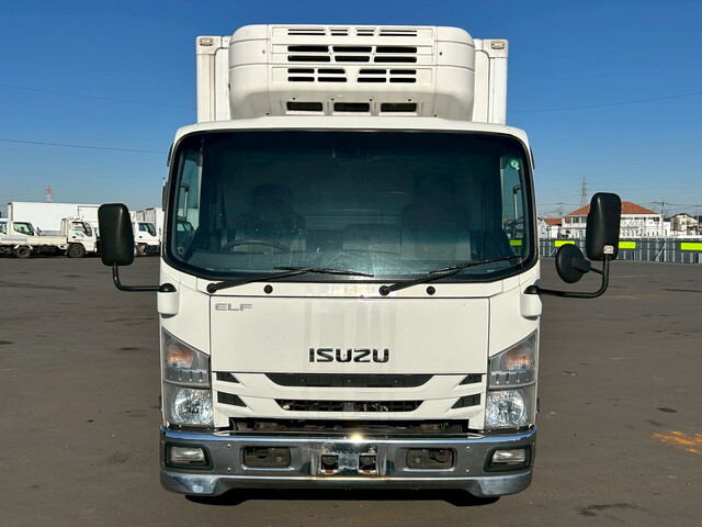 いすゞエルフ冷蔵冷凍ウイング小型（2t・3t）[写真05]