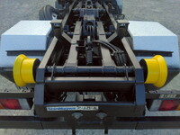 三菱ふそうキャンターコンテナ専用車小型（2t・3t）[写真16]