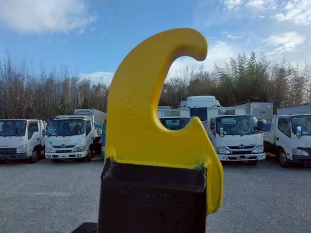 三菱ふそうキャンターコンテナ専用車小型（2t・3t）[写真17]