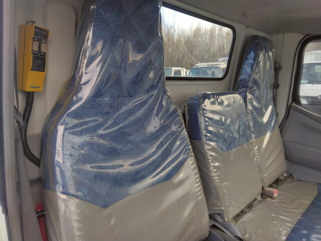 三菱ふそうキャンターコンテナ専用車小型（2t・3t）[写真21]