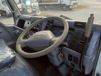 三菱ふそうキャンターコンテナ専用車小型（2t・3t）[写真27]