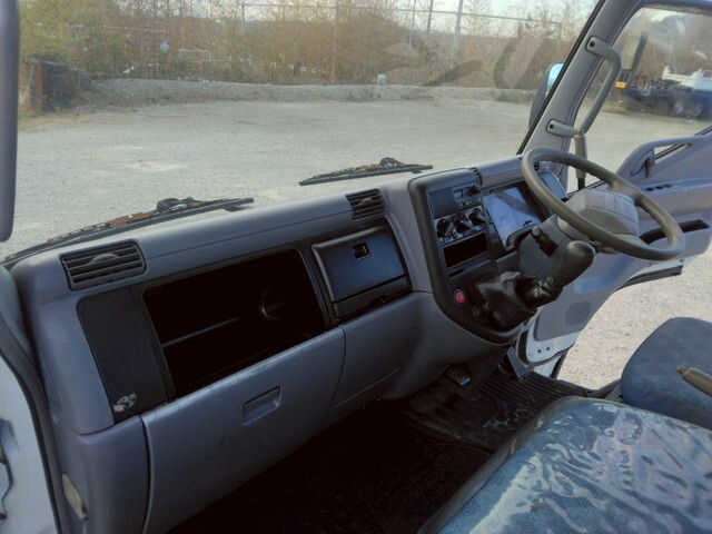 三菱ふそうキャンターコンテナ専用車小型（2t・3t）[写真27]