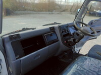 三菱ふそうキャンターコンテナ専用車小型（2t・3t）[写真28]