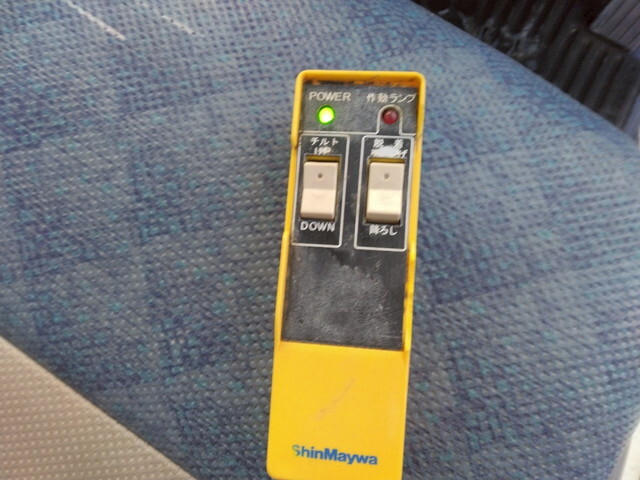 三菱ふそうキャンターコンテナ専用車小型（2t・3t）[写真38]