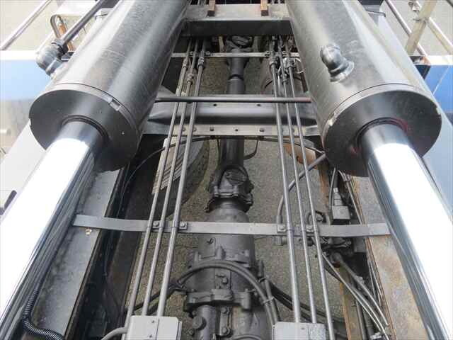 三菱ふそうスーパーグレートコンテナ専用車大型（10t）[写真17]