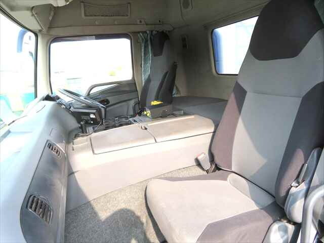 三菱ふそうスーパーグレートコンテナ専用車大型（10t）[写真22]